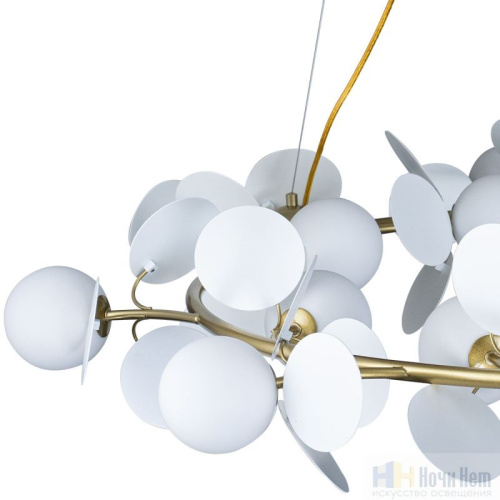 Люстра Loft IT Matisse 10008/1300 white, раздел каталога Люстры с плафонами интернет-магазина Ночи Нет