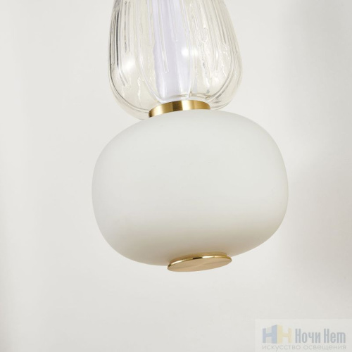 Бра Favourite Bella 4057-1W, раздел каталога Бра с плафоном интернет-магазина Ночи Нет